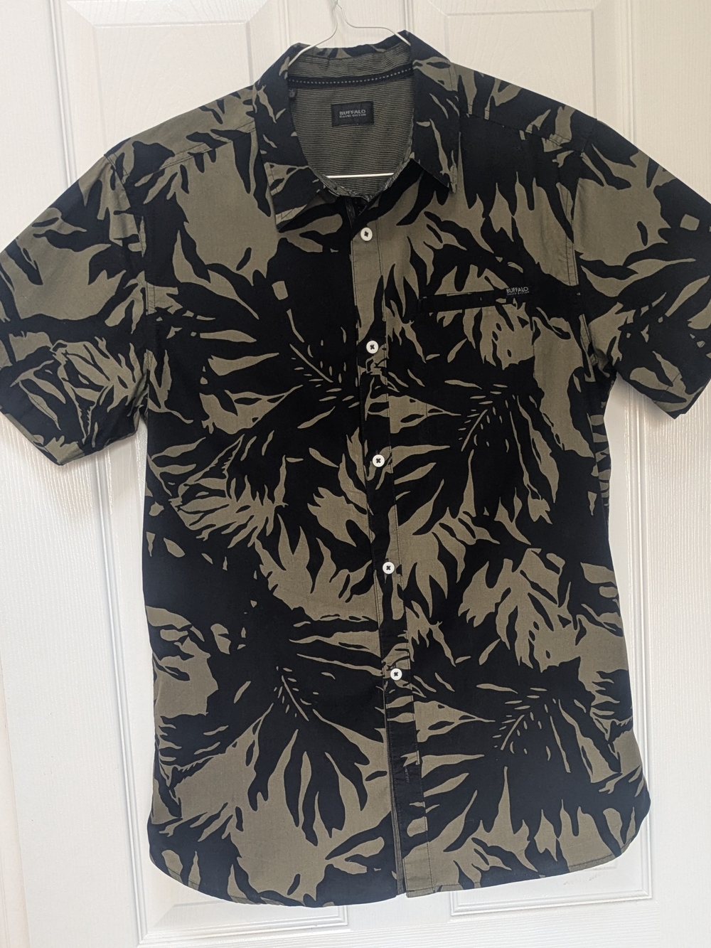 Buffalo David Bitton Short-Sleeve Button Down Shirt, Black & Olive - 100% Cotton